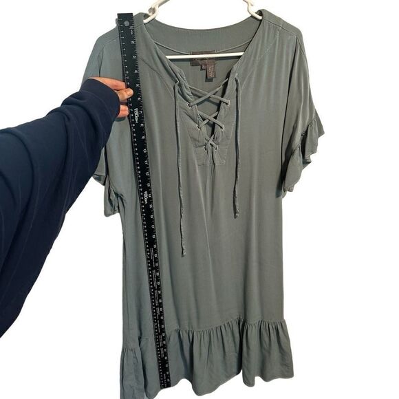 MICHAEL STARS ANTHROPOLOGIE- Ruffled Hem Dress Sea Foam Lace Up Shift, Size Lg - Picture 8 of 12